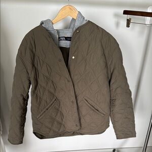 Zara Olive Quilted Jacket with snap in hoodie Size Small
